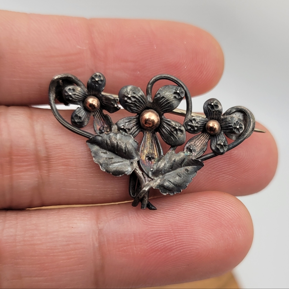 Antique Floral Brooch w/ Rose Gold Accent C-Clasp Closure Circa late 1800s~1900s